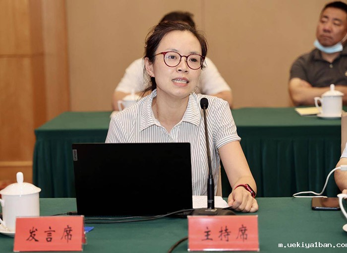聚焦第六届智库峰会暨省社科界第十五届学术大会高层论坛⑥｜分论坛四（上）：专家解读智库实践“十佳案例”，共同打造江苏智库建设的美丽风景线